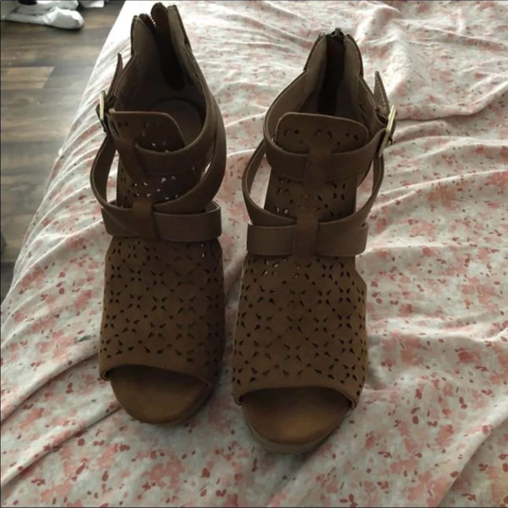 Wedges - Picture 2 of 3